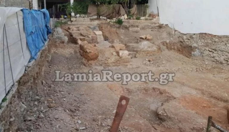 Αποκαλύφθηκε μέρος από το τείχος της Αρχαίας πόλης της Λαμίας (βίντεο)